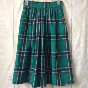 Vintage Skirt Plaid Green Red Christmas Vibes 6P